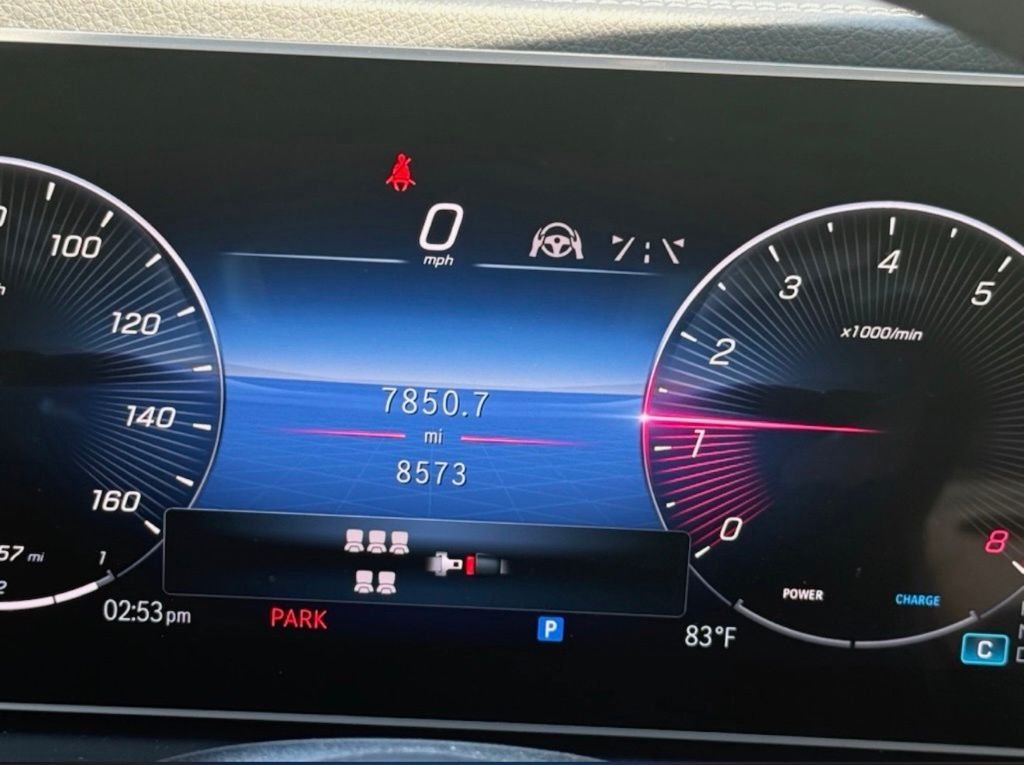 Certified Used 2025 White Mercedes-Benz GLS 580 image 4