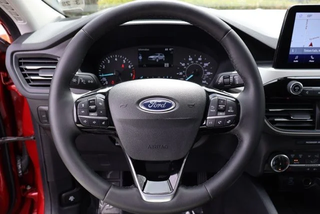 2022 Ford Escape SEL - Photo 17
