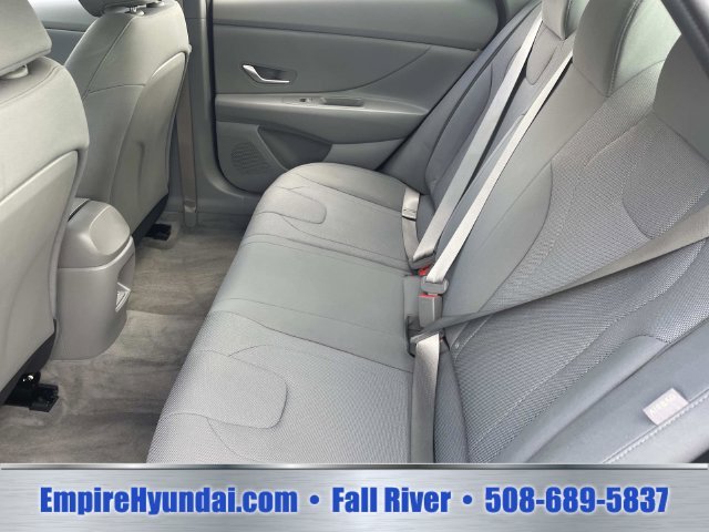 2024 Hyundai Elantra SE - Photo 14