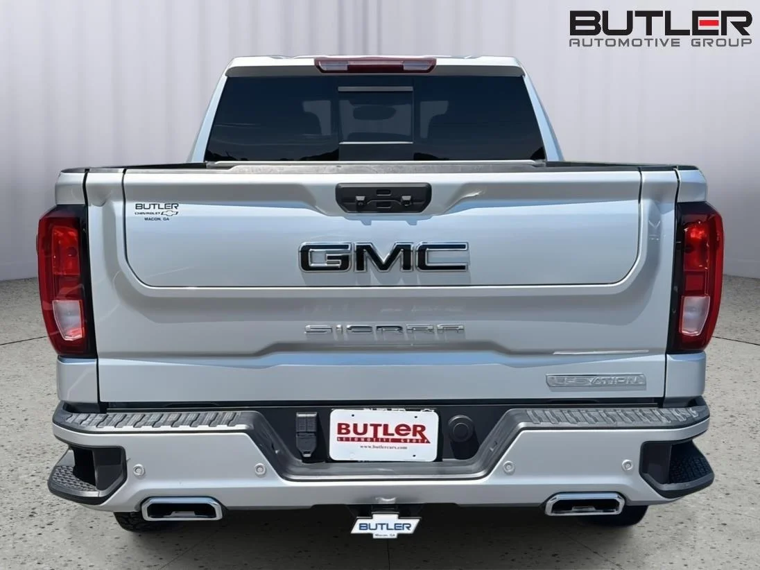 Used 2022 Quicksilver Metallic GMC Elevation image 5