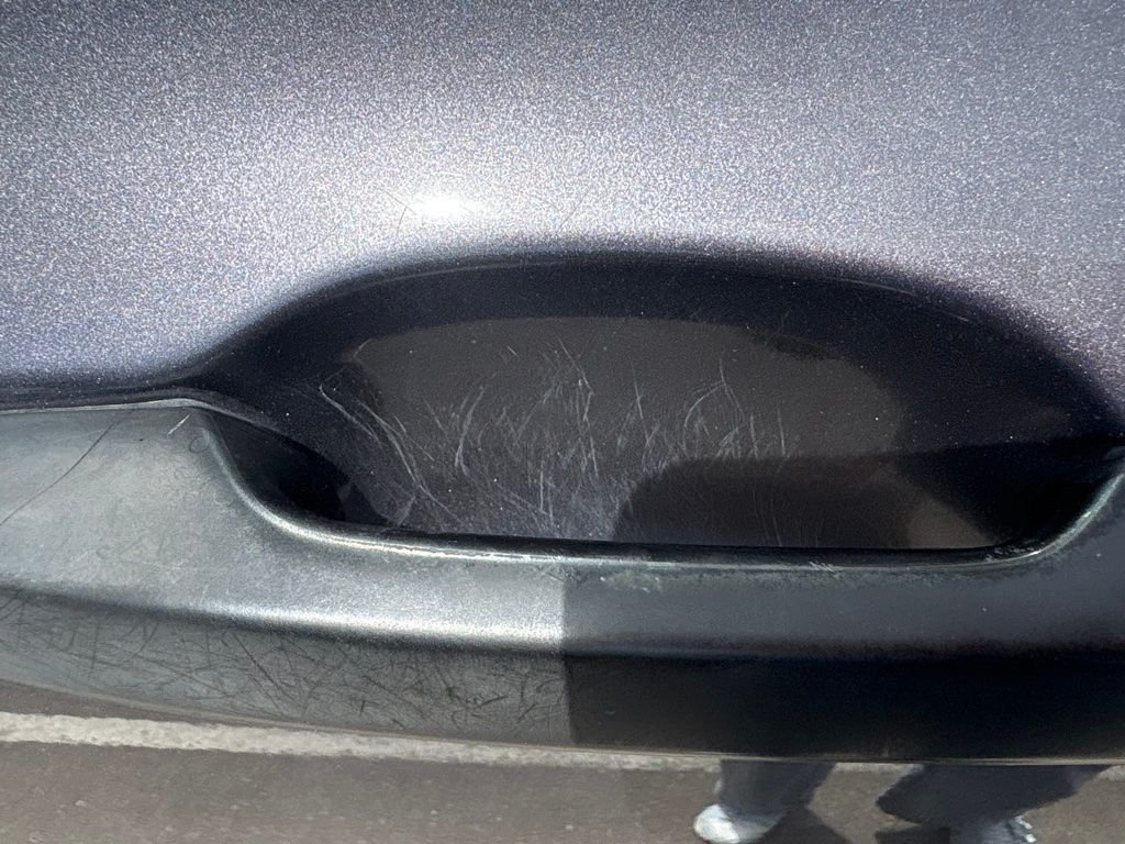 Used 2017  Honda LX image 13