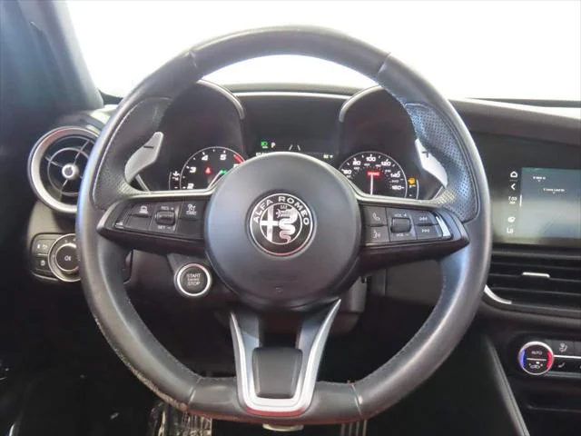 Used 2022 White Alfa Romeo Sprint RWD image 9