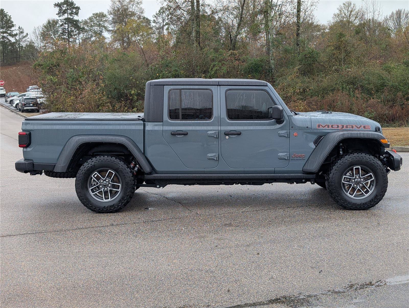 2024 Jeep Gladiator Mojave - Photo 8