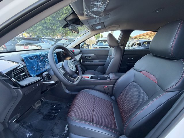 New 2027 Aspen White TriCoat / Super Black Two-tone Nissan SR image 30