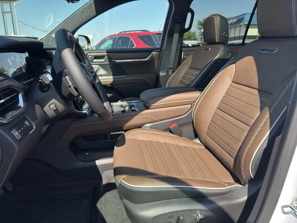 New 2026 Glacier White Tricoat GMC Denali Ultimate image 12