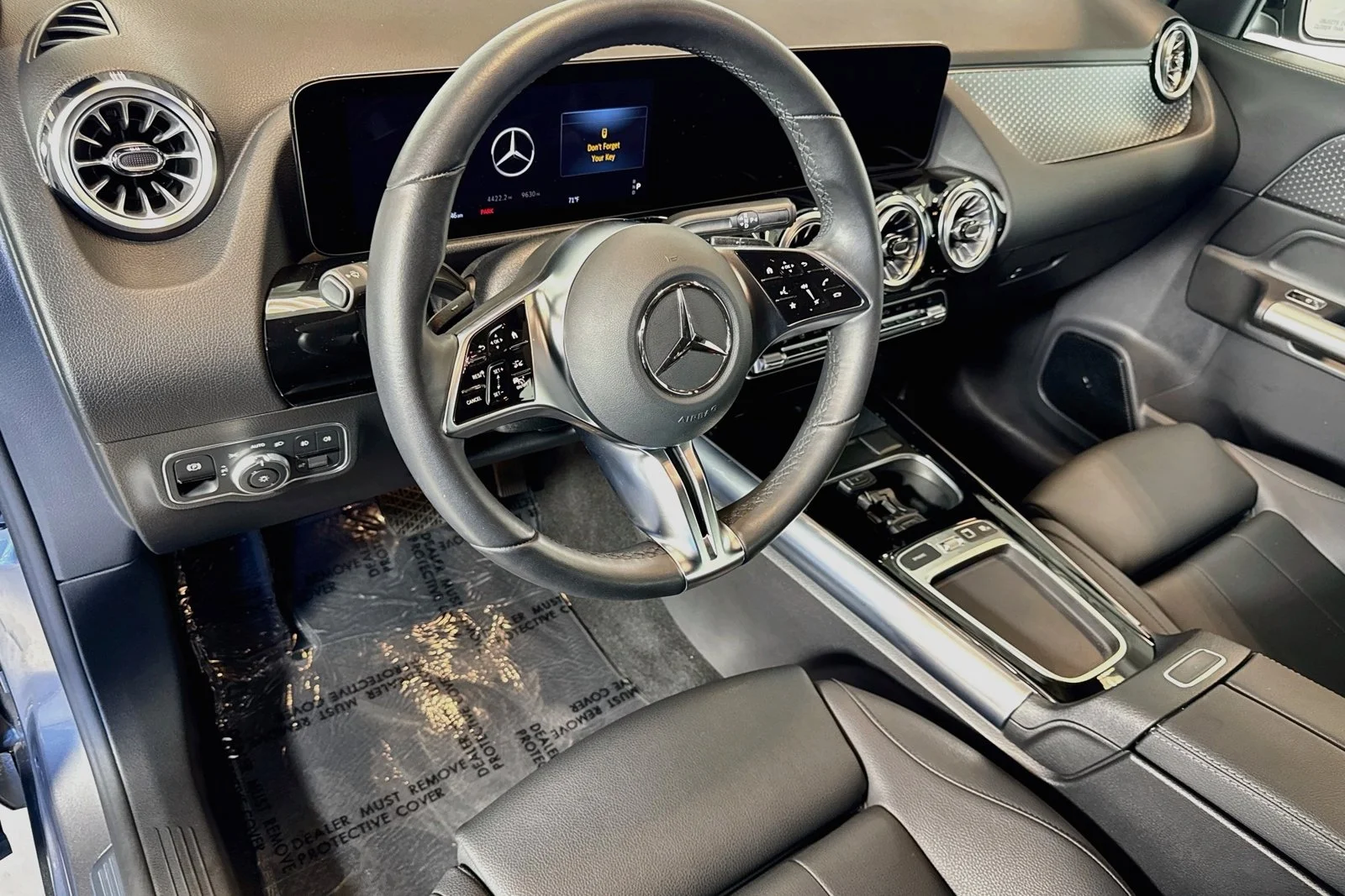 Used 2026 Mountain Grey Metallic Mercedes-Benz GLA 250 image 9