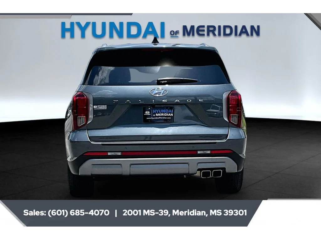 Used 2025 Steel Graphite Hyundai SEL Premium 7P image 4