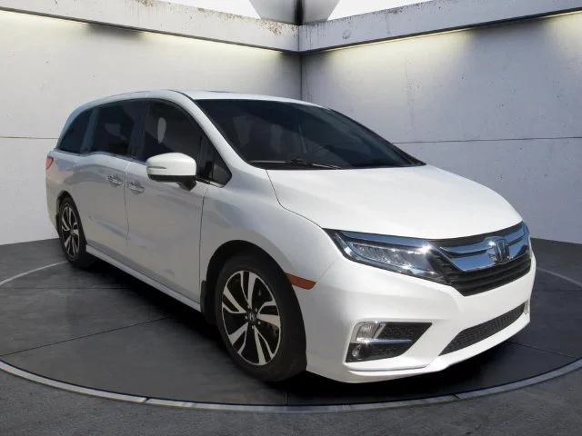 Used 2020 Platinum White Pearl Honda Elite image 2