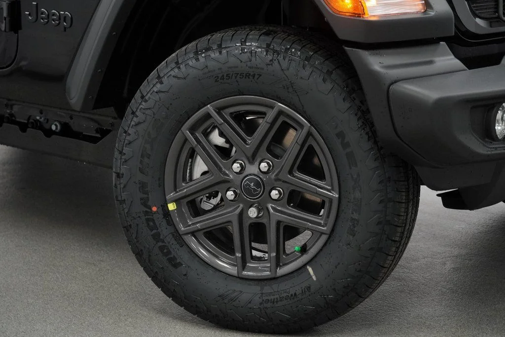 New 2026 Black Clear-Coat Exterior Paint Jeep Sport S image 4