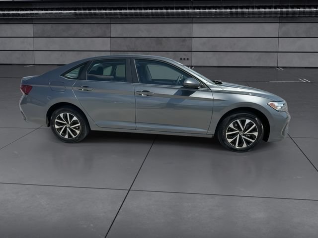 Used 2023 Gray Volkswagen 1.5T S image 9