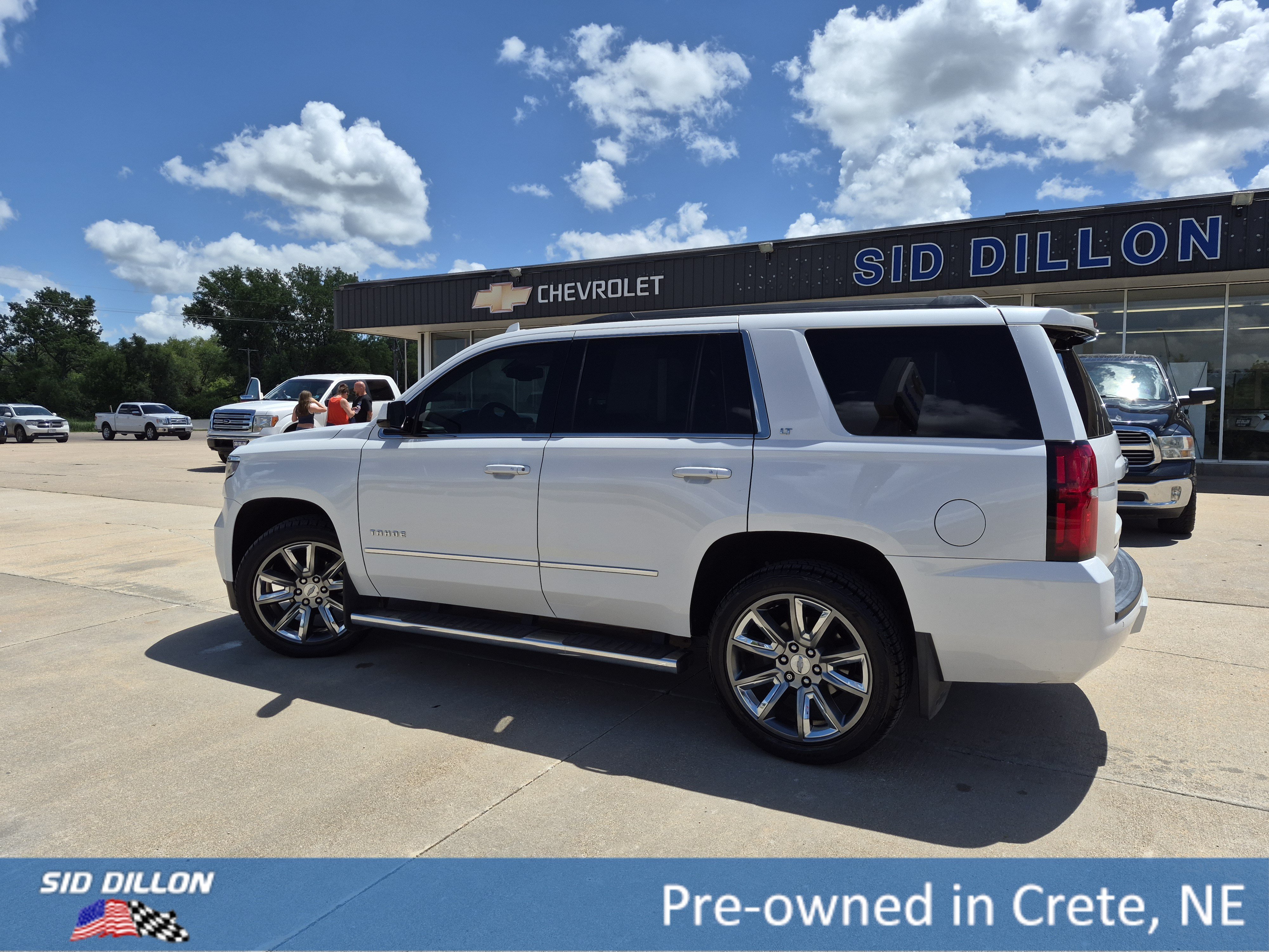 Used 2019 Iridescent Pearl Tricoat Chevrolet LT image 22