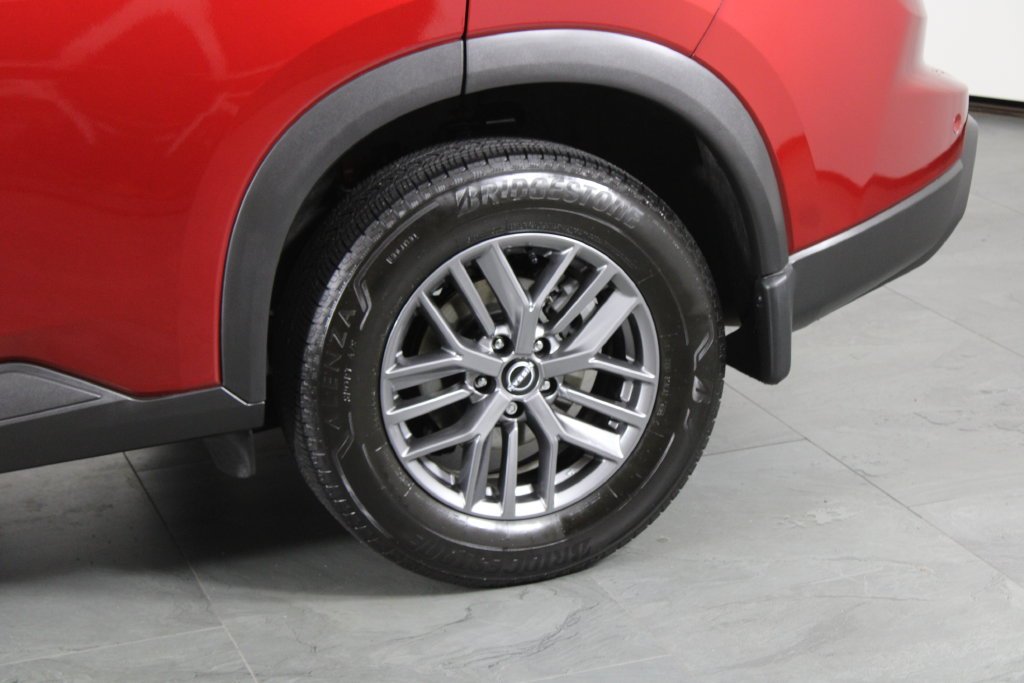 Used 2025 Red Nissan S image 14