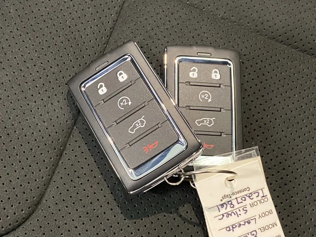 New 2026 Silver Zynith Exterior Paint Jeep Altitude image 30