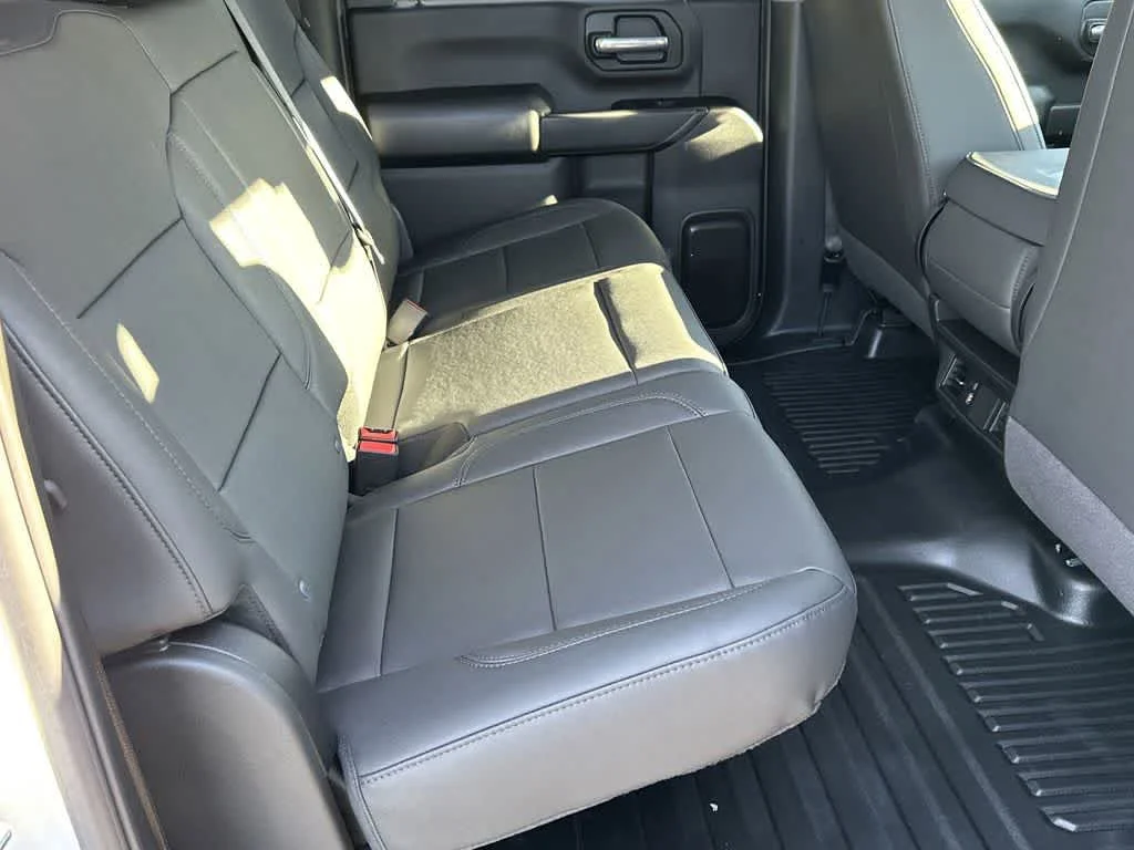 2025 GMC Sierra 3500HD Pro - Photo 29