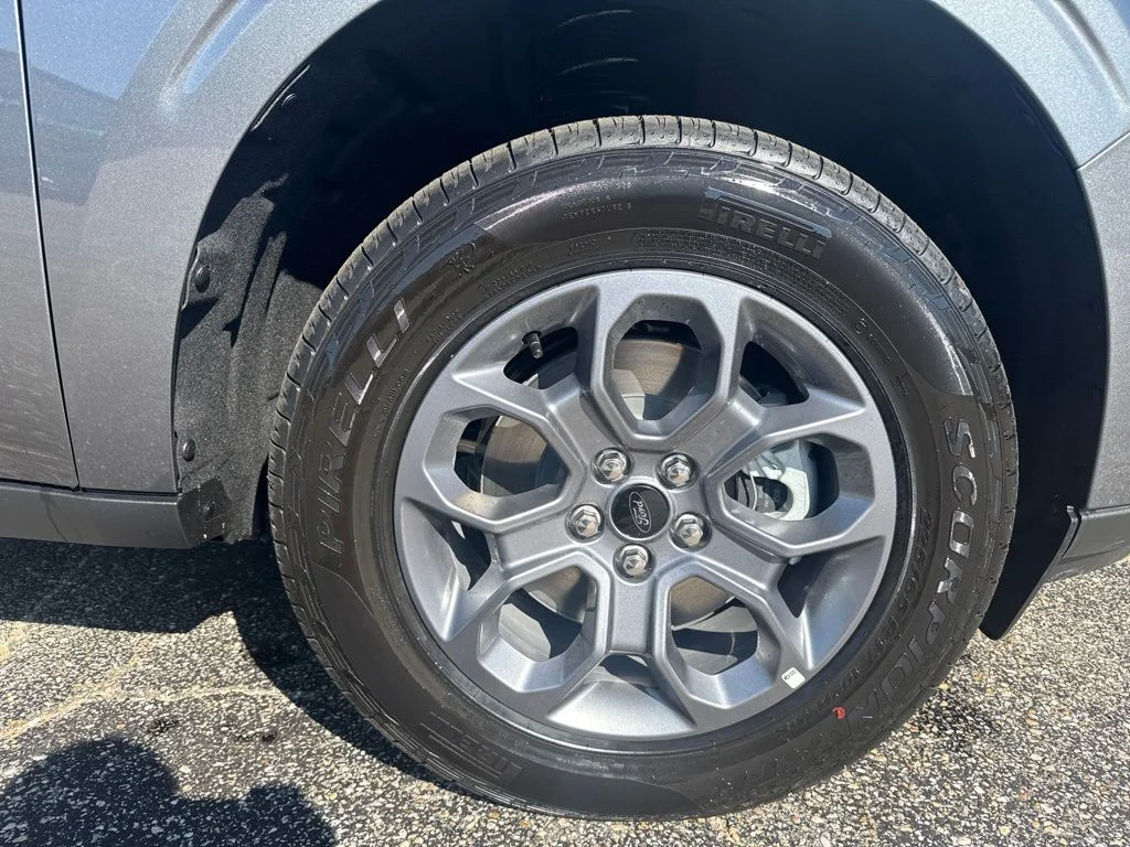 New 2026 Gray Metallic Ford XLT image 20