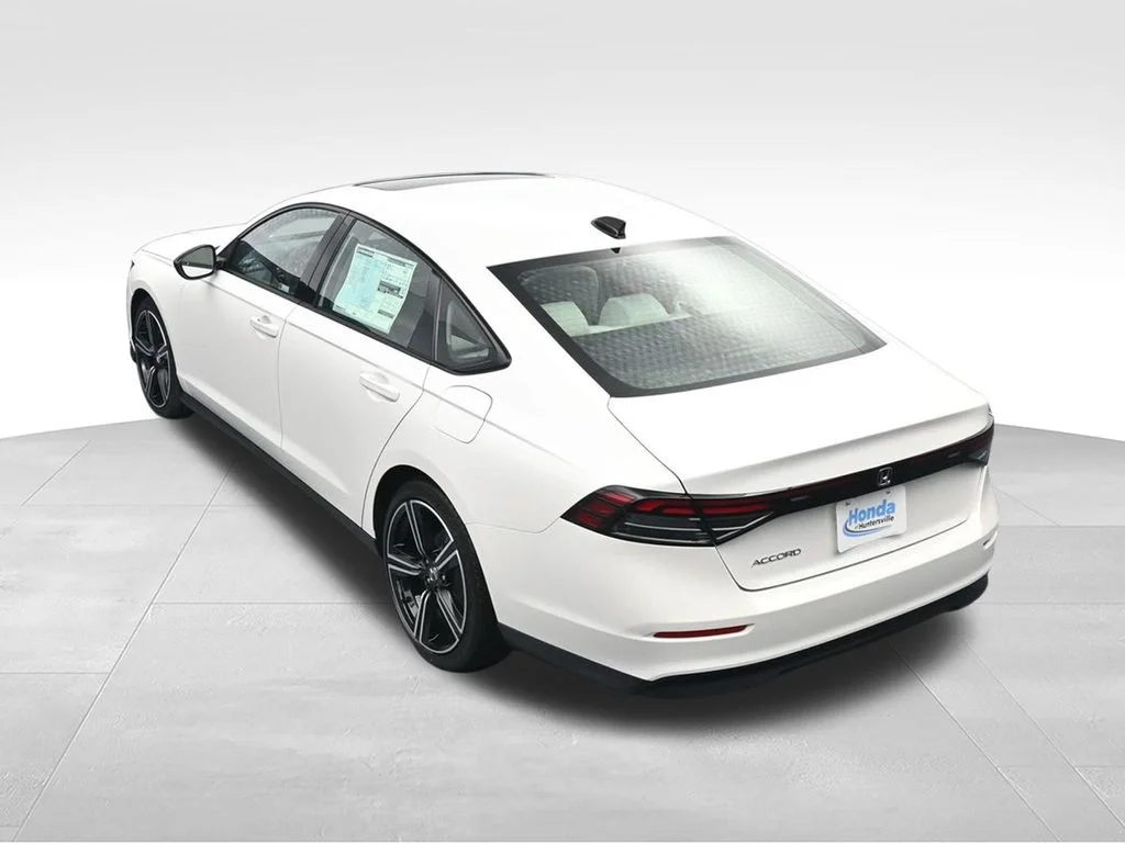 New 2026 Platinum White Pearl Honda SE image 17