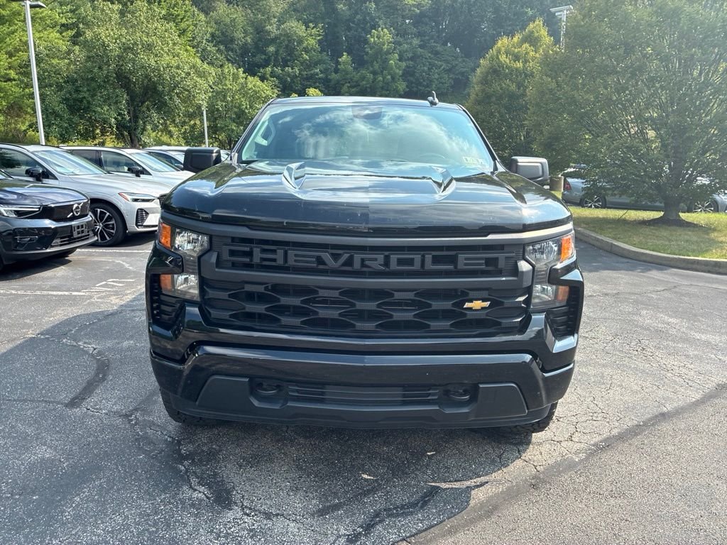 Used 2023 Black Chevrolet Custom image 8