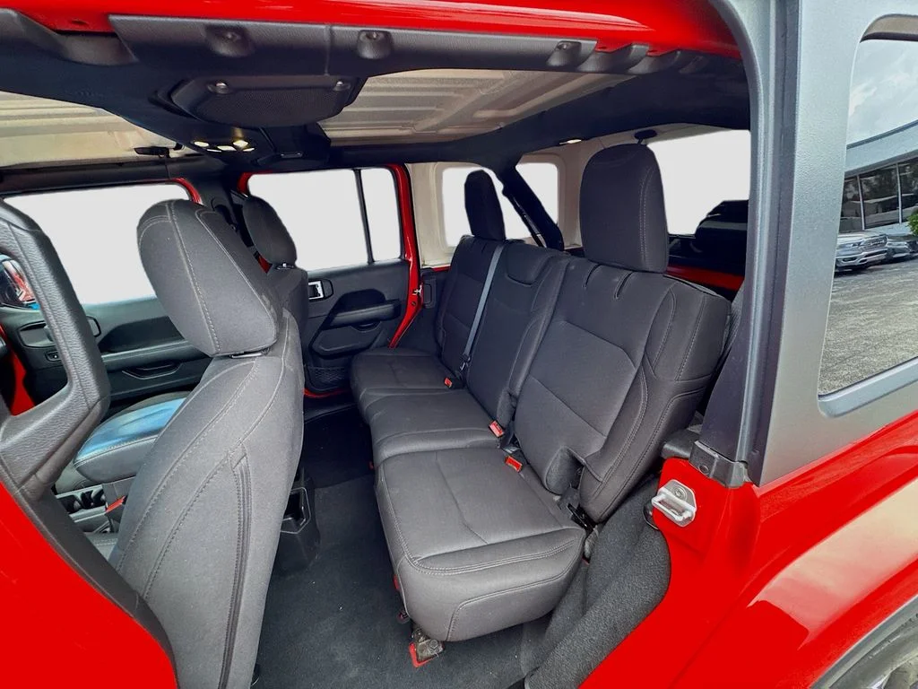 Used 2022 Red Jeep Unlimited Sahara image 27