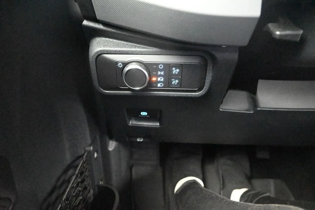 Used 2022 Black Ford Base image 18