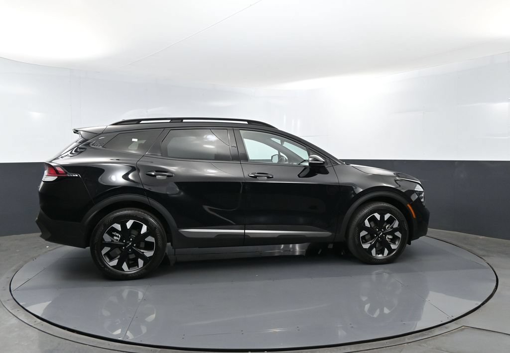 Used 2024 Ebony Black Kia X-Line image 4