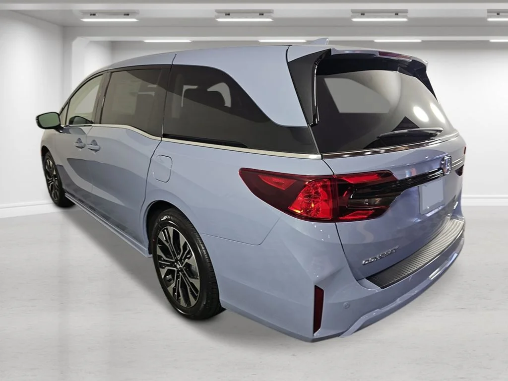 New 2027 Sonic Gray Pearl Honda Elite image 3