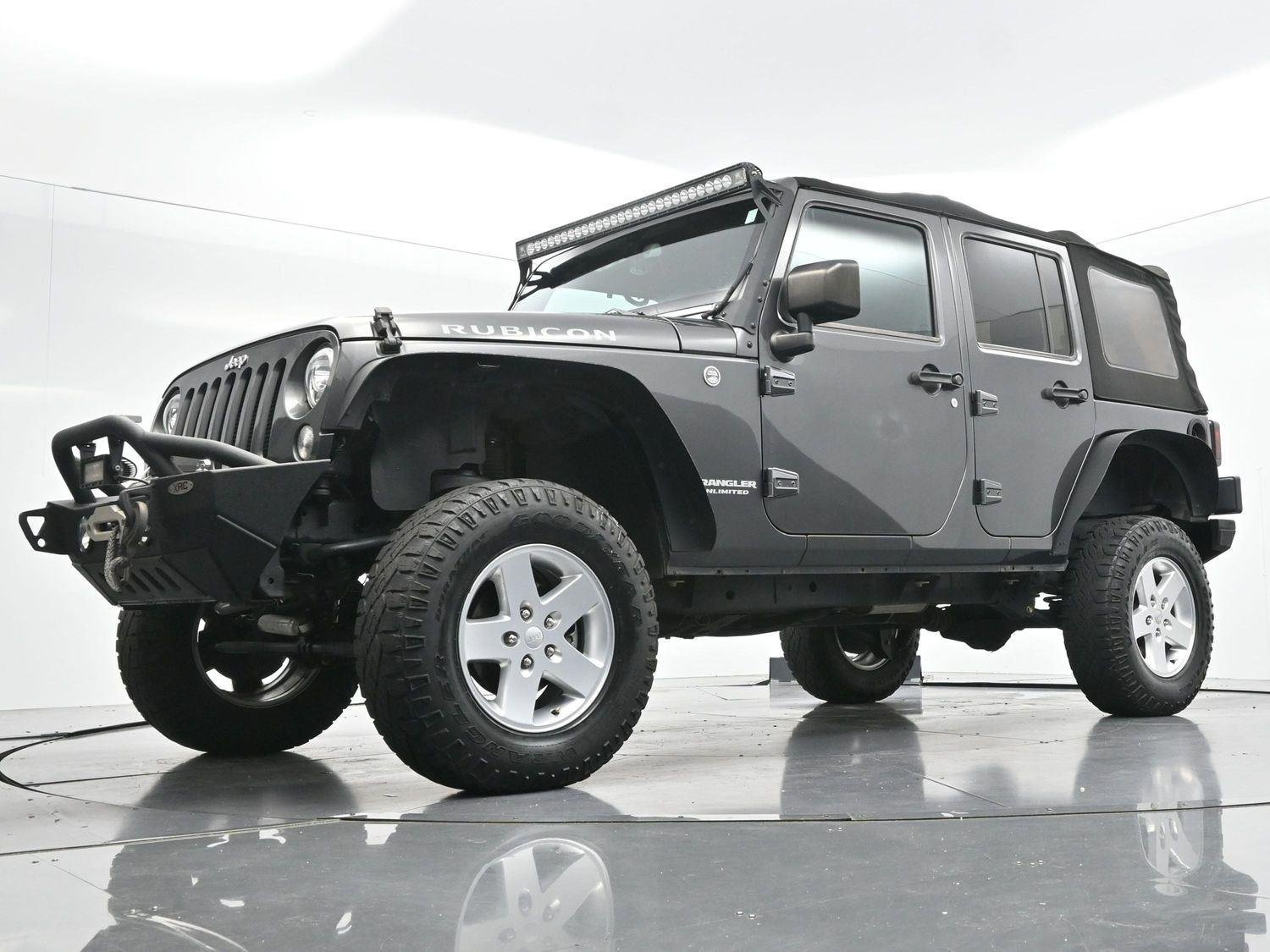 Used 2017 Granite Crystal Metallic Clearcoat Jeep Rubicon image 41