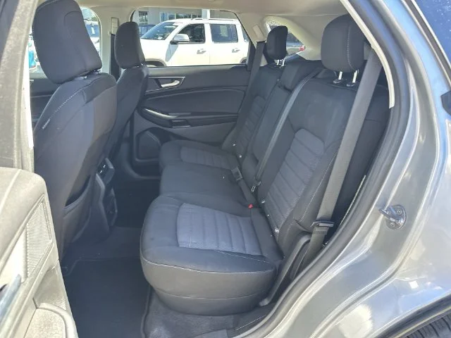 Used 2024 Silver Ford SE image 21