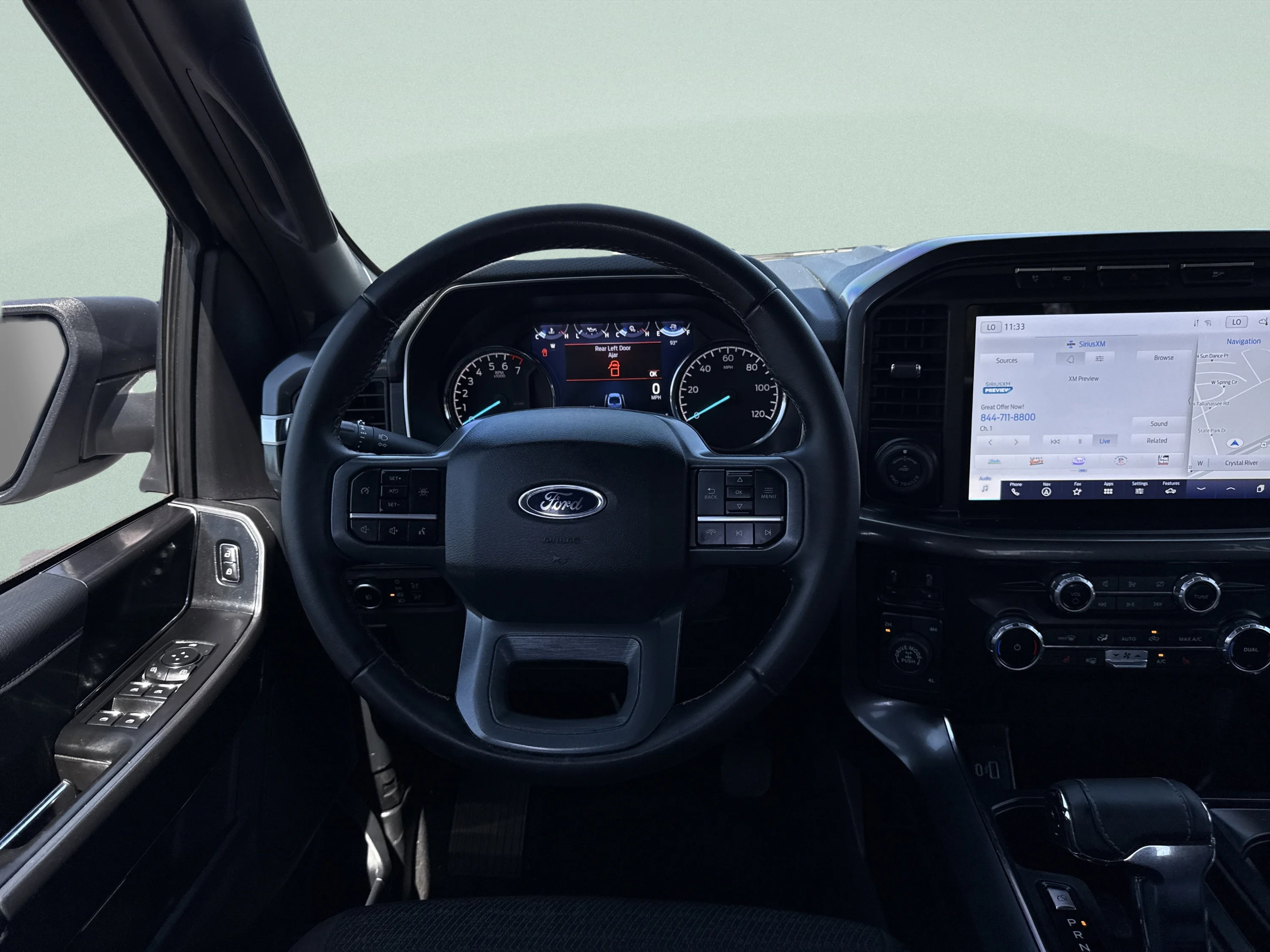Used 2023 Avalanche Gray Ford XLT image 21