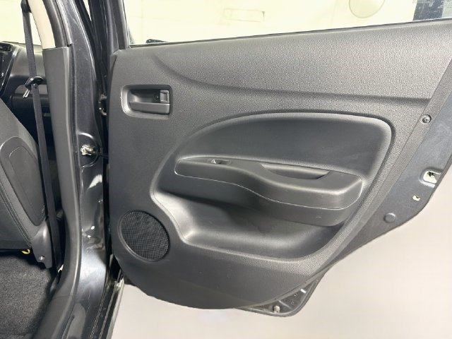 Used 2024 Graphite Gray Metallic Mitsubishi ES image 23