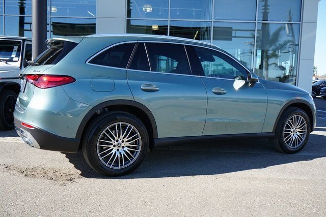 New 2026 Verde Silver Metallic Mercedes-Benz GLC 300 image 9