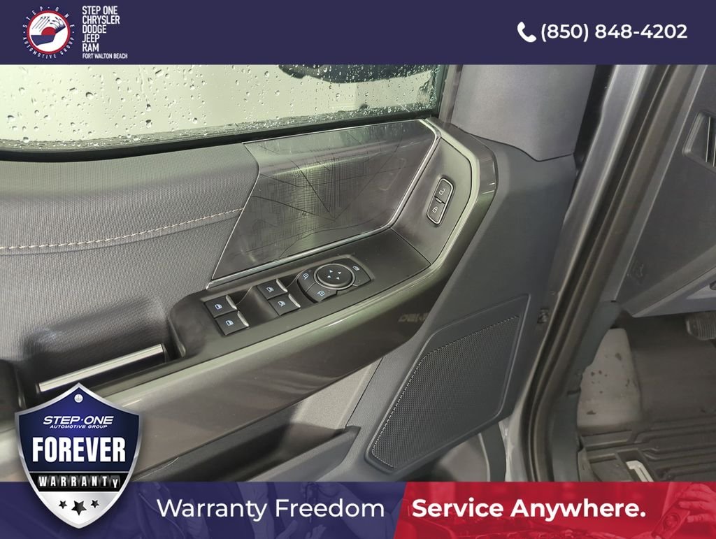 Used 2023 Gray Ford XLT image 18