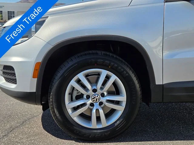 Used 2012 Silver Volkswagen S image 9