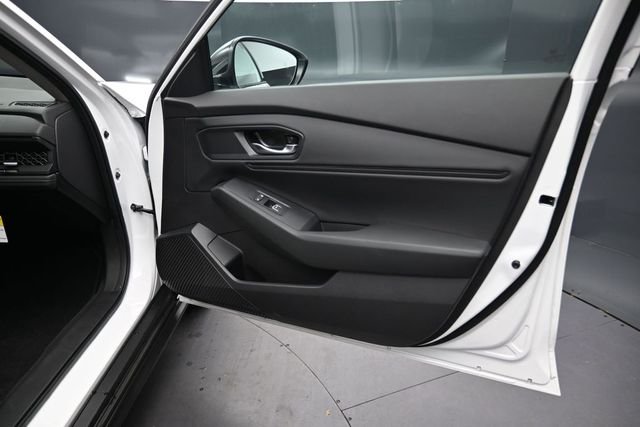 New 2026 Platinum White Pearl Honda SE image 19