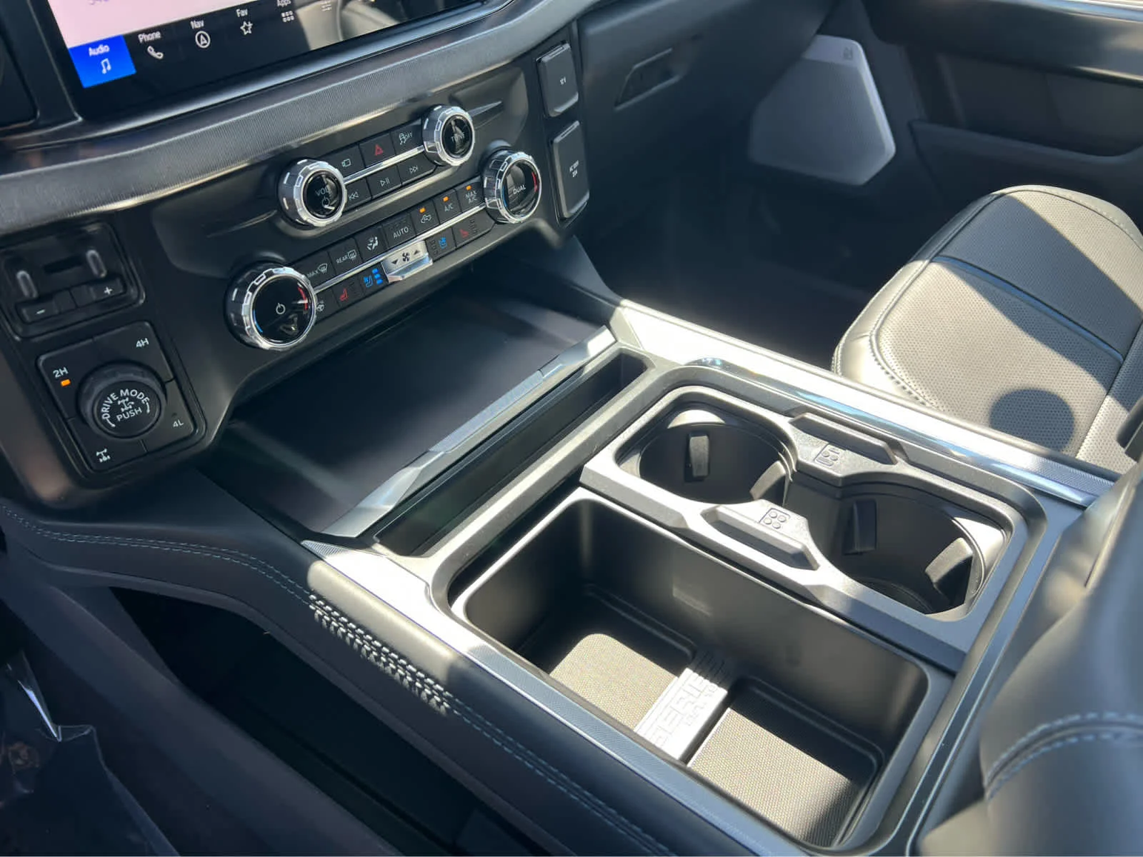 New 2026 Agate Black Metallic Ford F-350® Platinum® image 38