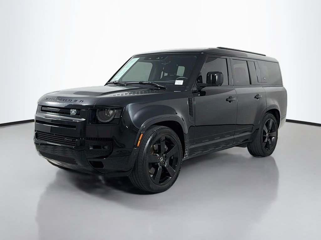 Certified Used 2023 Black Land Rover X-Dynamic SE image 1