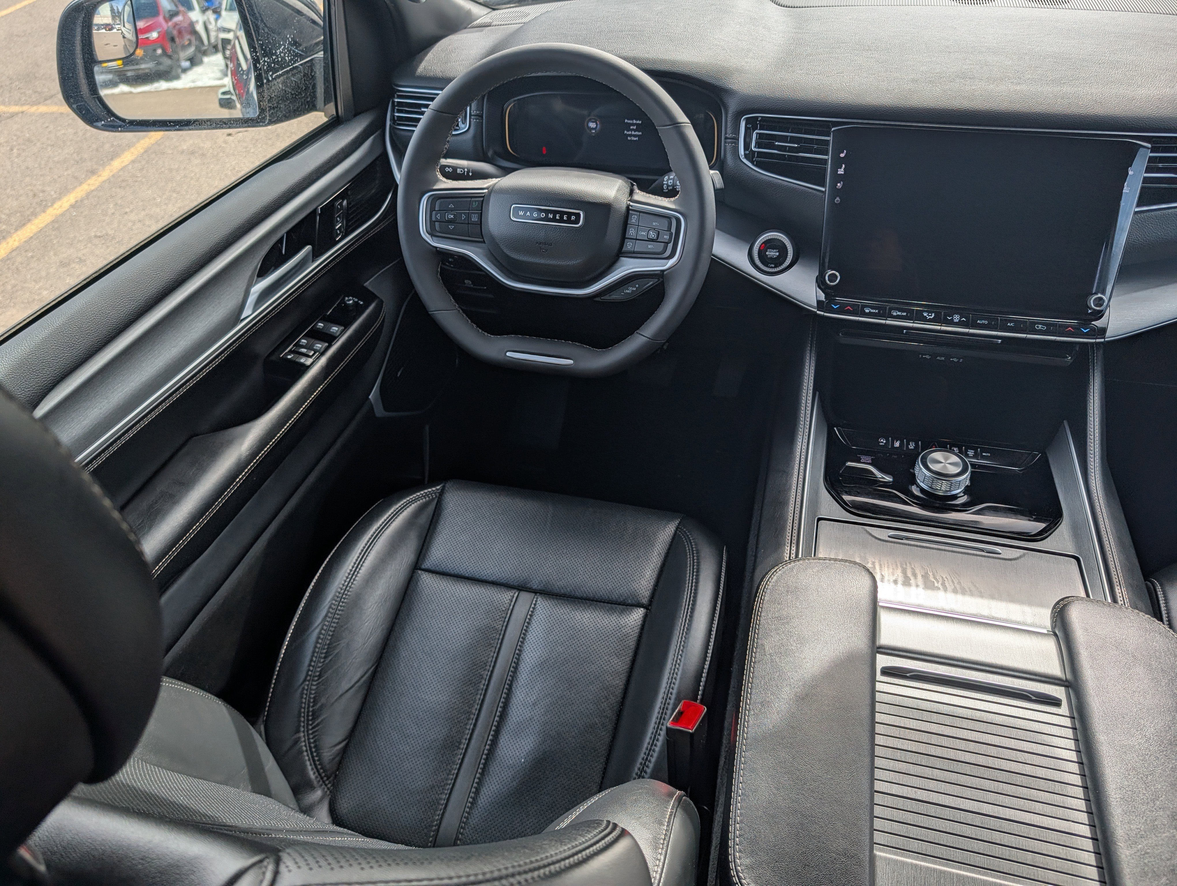 Used 2025 Diamond Black Crystal Pearlcoat Jeep 4WD image 9