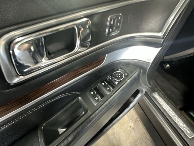 Used 2017 Gray Ford Limited image 19