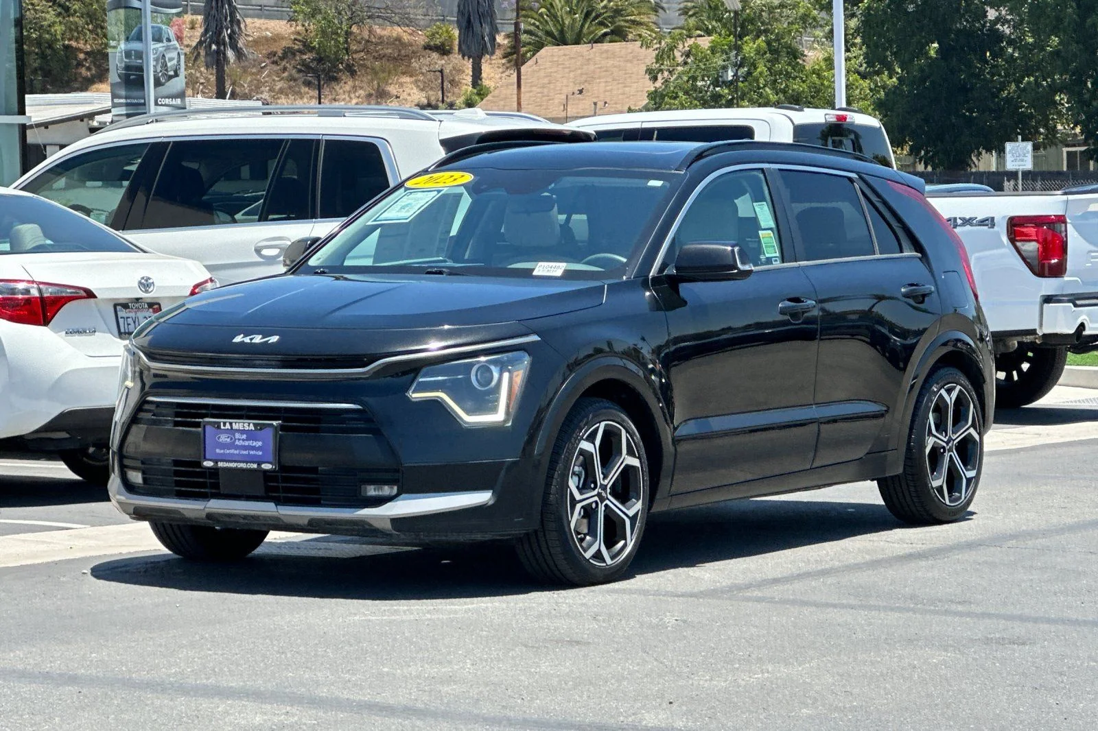 Certified Used 2023 Aurora Black Pearl Kia EX Touring image 7