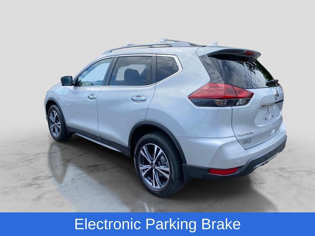 Used 2020 Silver Nissan SV image 3