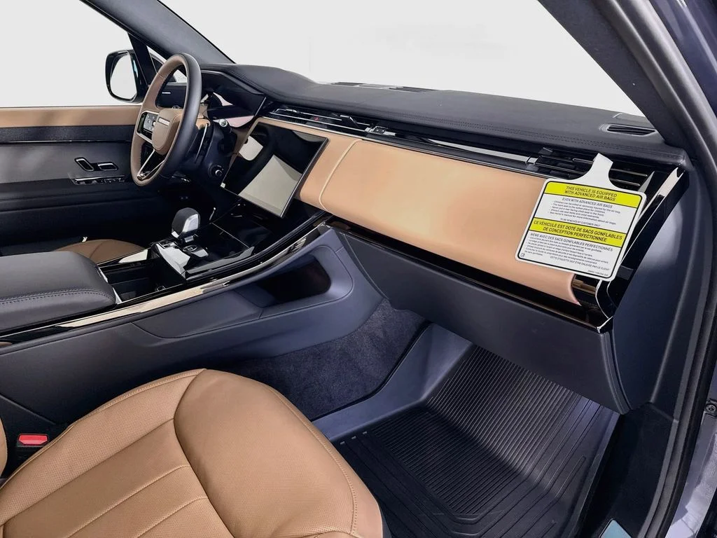 New 2026  Land Rover Dynamic SE image 31