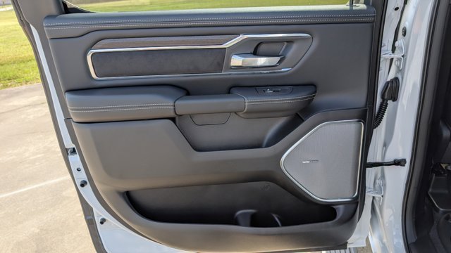 New 2026 Bright White Clear-Coat Exterior Paint RAM Laramie image 30