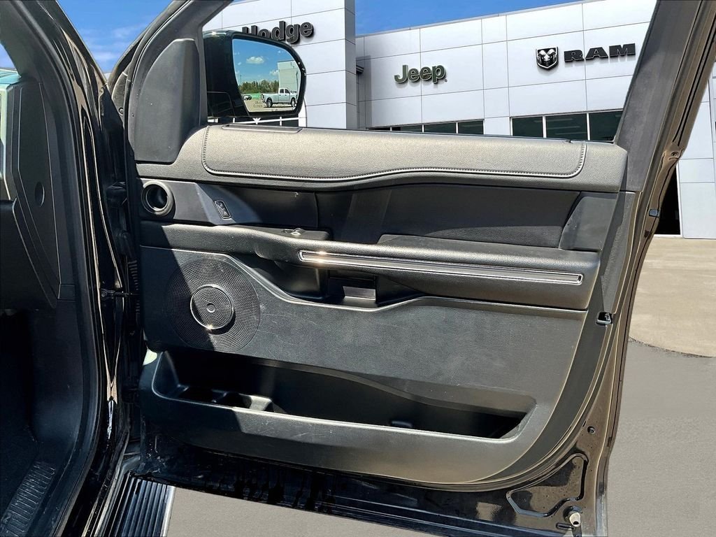 Used 2021 Black Ford XLT image 30