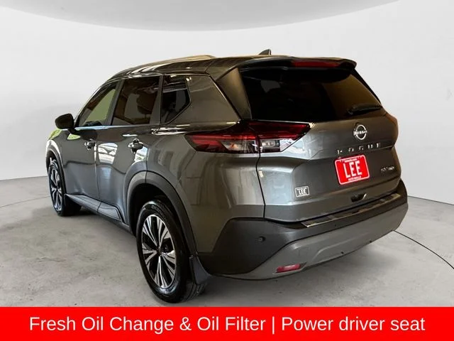 Used 2023 Gray Nissan SV image 3