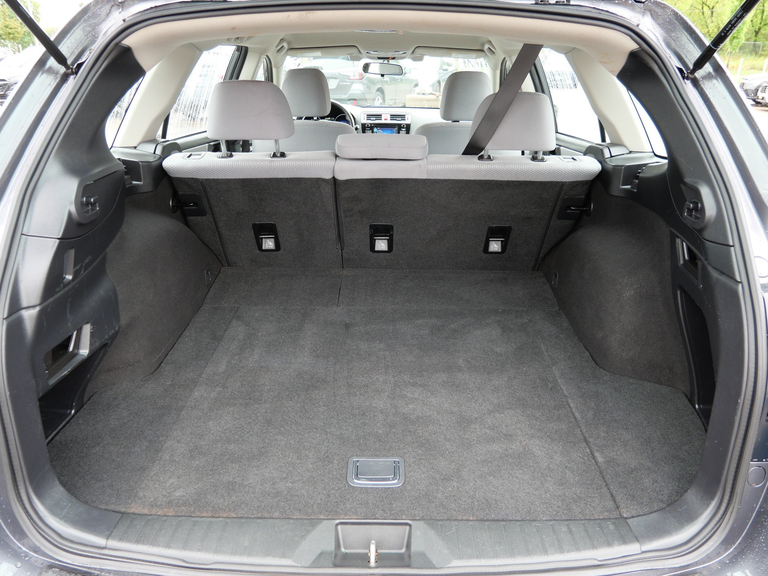 Used 2019 Magnetite Gray Metallic Subaru WGN 2.5I image 18