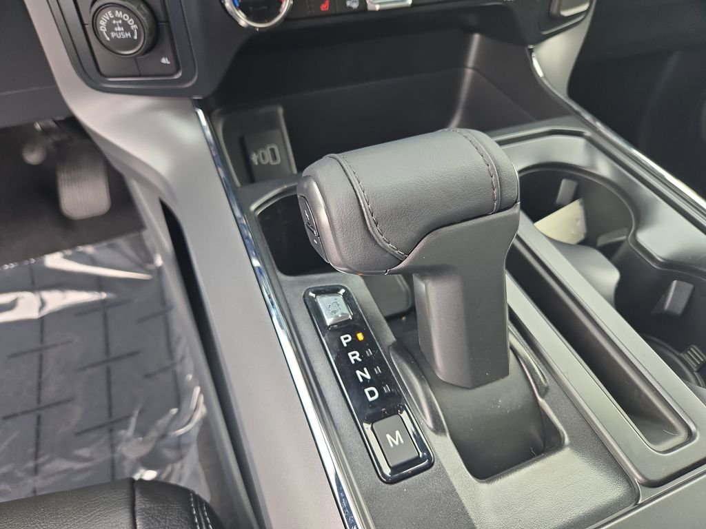 New 2025 White Ford XLT image 16