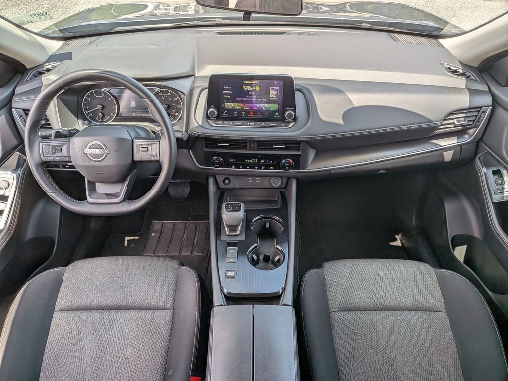 Used 2025 Gun Metallic Nissan SV image 25