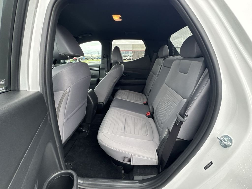 Certified Used 2024 White Hyundai SE image 28