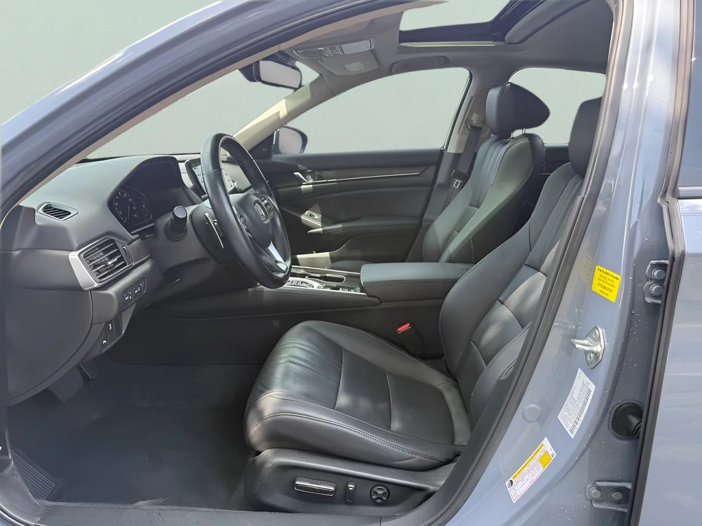 2022 Honda Accord Hybrid Touring - Photo 9