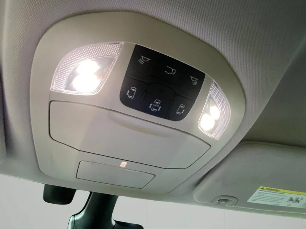 Used 2022 White Chrysler Touring L image 26