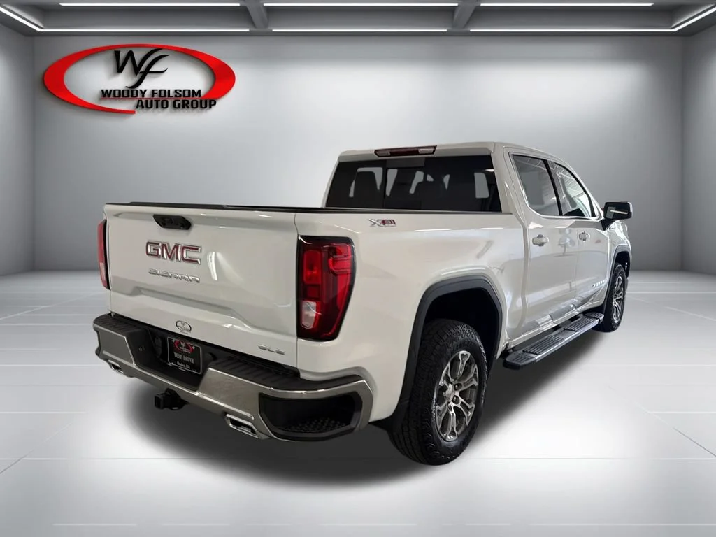 New 2026 Summit White GMC SLE image 6